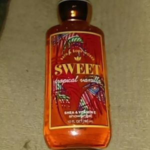 Bath and Body Works Sweet Tropical Vanilla Gel